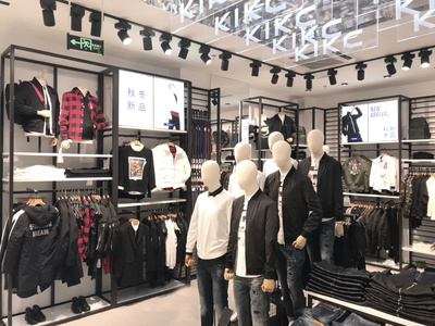 KIKC多品類集合店盛大開業，創新跨界模式引爆漢街萬達服裝服飾零售